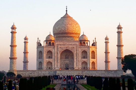 Taj Mahal Tour from Delhi by car Same day with Agra Fort & Itmad-ud-daula