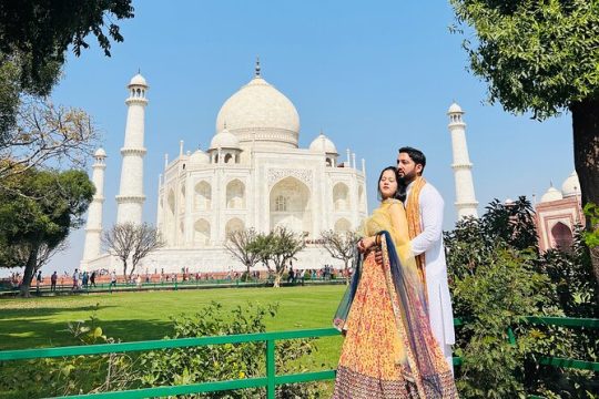 Taj Mahal Day Tour from Delhi by Superfast Train - TOP RATED TOUR