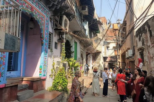 3-hour Old Delhi Heritage Walking tour with Rickshaw Ride