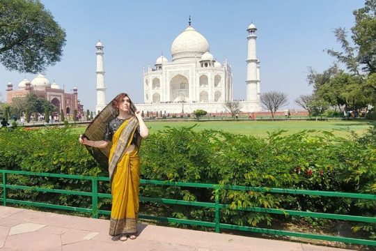 Taj Mahal, Agra Fort & Baby Taj Tour from Delhi - All Inclusive
